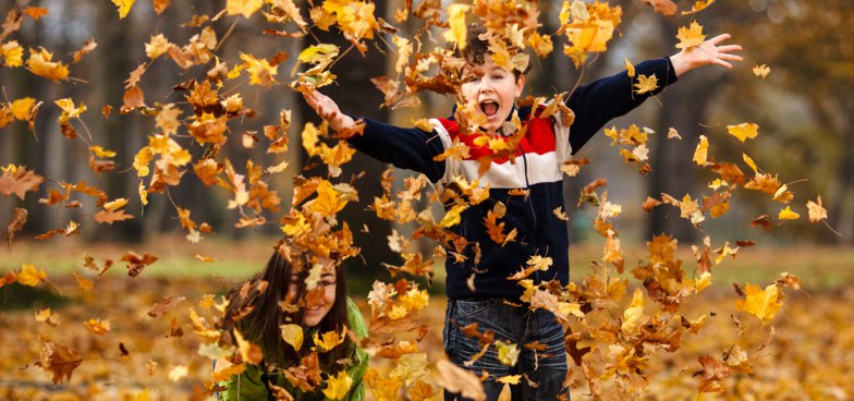 В преддверии осенних каникул  расскажем, что делать вместе с детьми, когда на улице мокро, а отдыхать и развлекаться хочется.