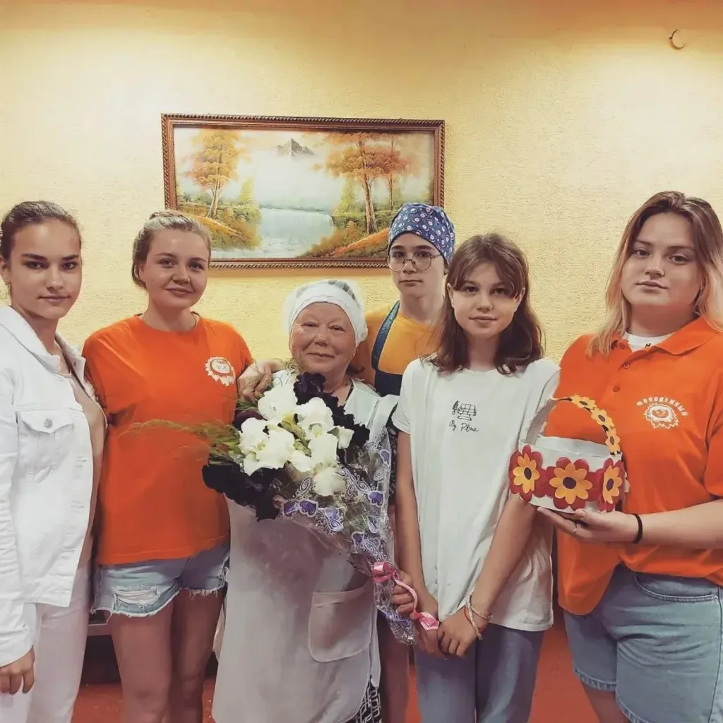 Сегодня свой день рождения отмечает замечательный человек-Слепченко Татьяна Ивановна! 